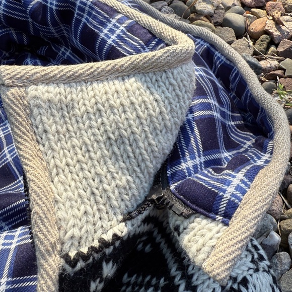 Wool hand knitted Sweater Jacket, Fleece lined, Unisex - Picture 4 of 11